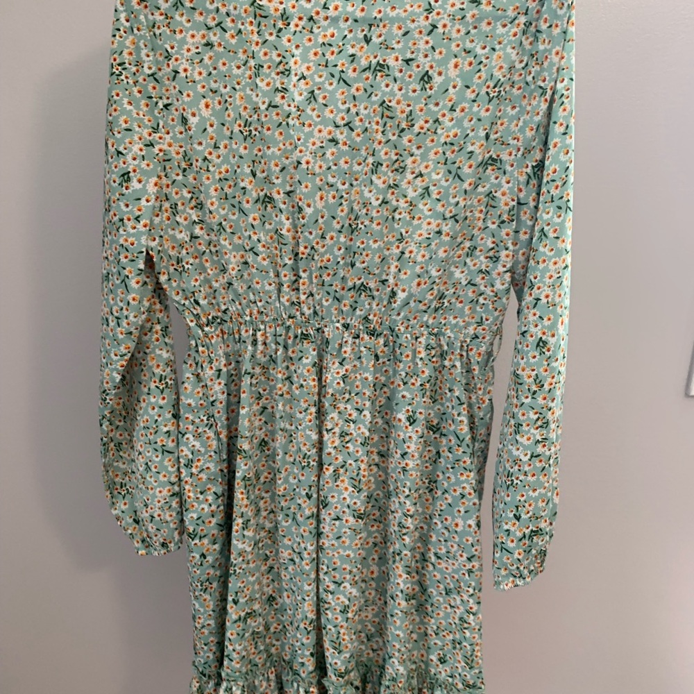 Davi & Dani Floral Dress - Picture 6 of 16